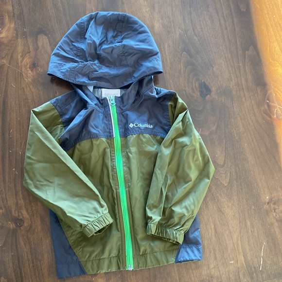 Columbia rain jacket - Picture 7 of 10